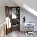 Daire 150m² 4br Duplex Near Metro & Center Prag