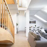 Daire 150m² 4br Duplex Near Metro & Center
