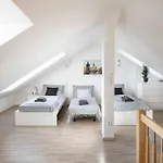 150m² 4br Duplex Near Metro & Center Daire