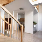 150m² 4br Duplex Near Metro & Center *