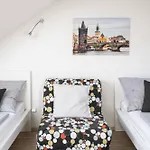150m² 4br Duplex Near Metro & Center Prag