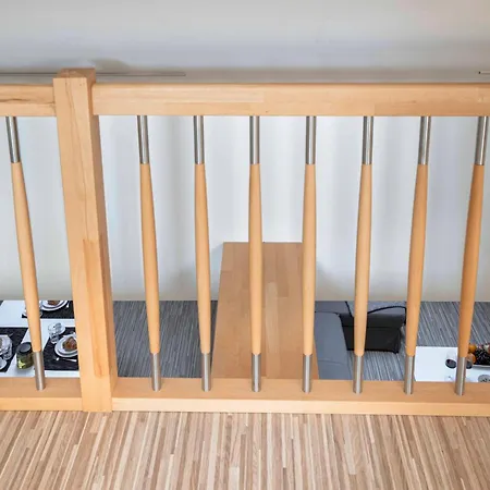 150m² 4br Duplex Near Metro & Center 프라하