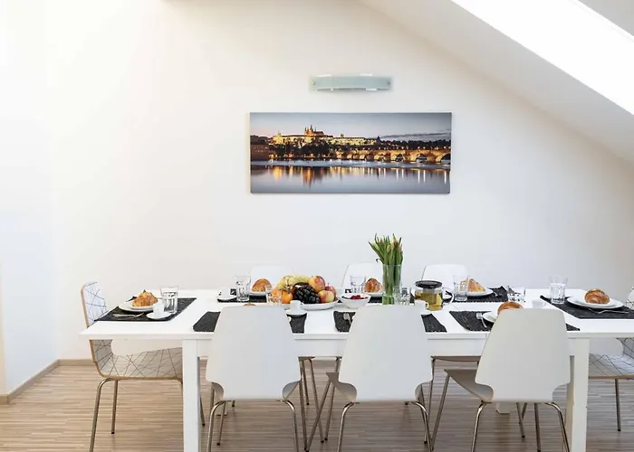 Apartmán 150m² 4br Duplex Near Metro & Center