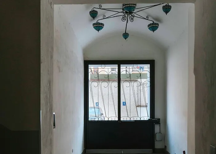 150m² 4br Duplex Near Metro & Center Apartmán *