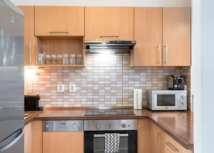 150m² 4br Duplex Near Metro & Center