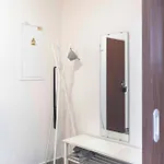 150m² 4br Duplex Near Metro & Center Appartement Praag