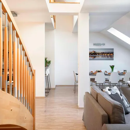 150m² 4br Duplex Near Metro & Center Lejlighed