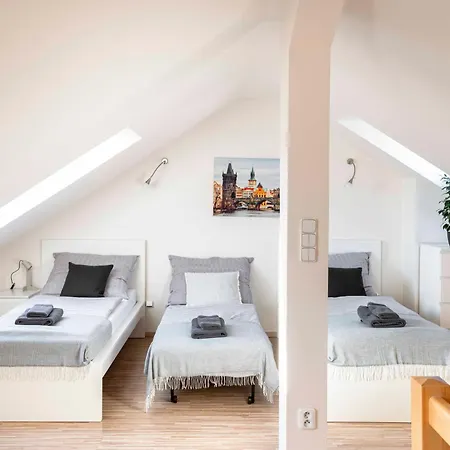 150m² 4br Duplex Near Metro & Center * Prag