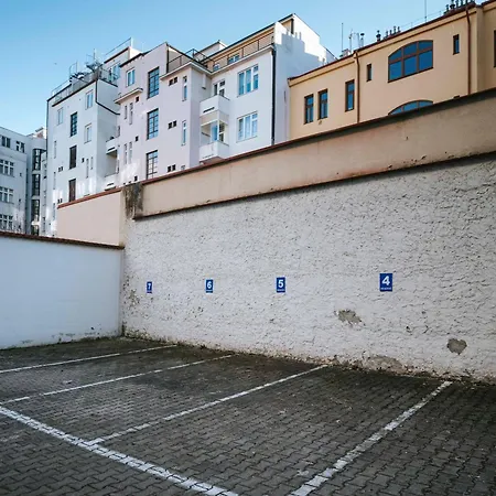 150m² 4br Duplex Near Metro & Center *