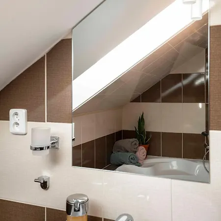 150m² 4br Duplex Near Metro & Center Lägenhet *